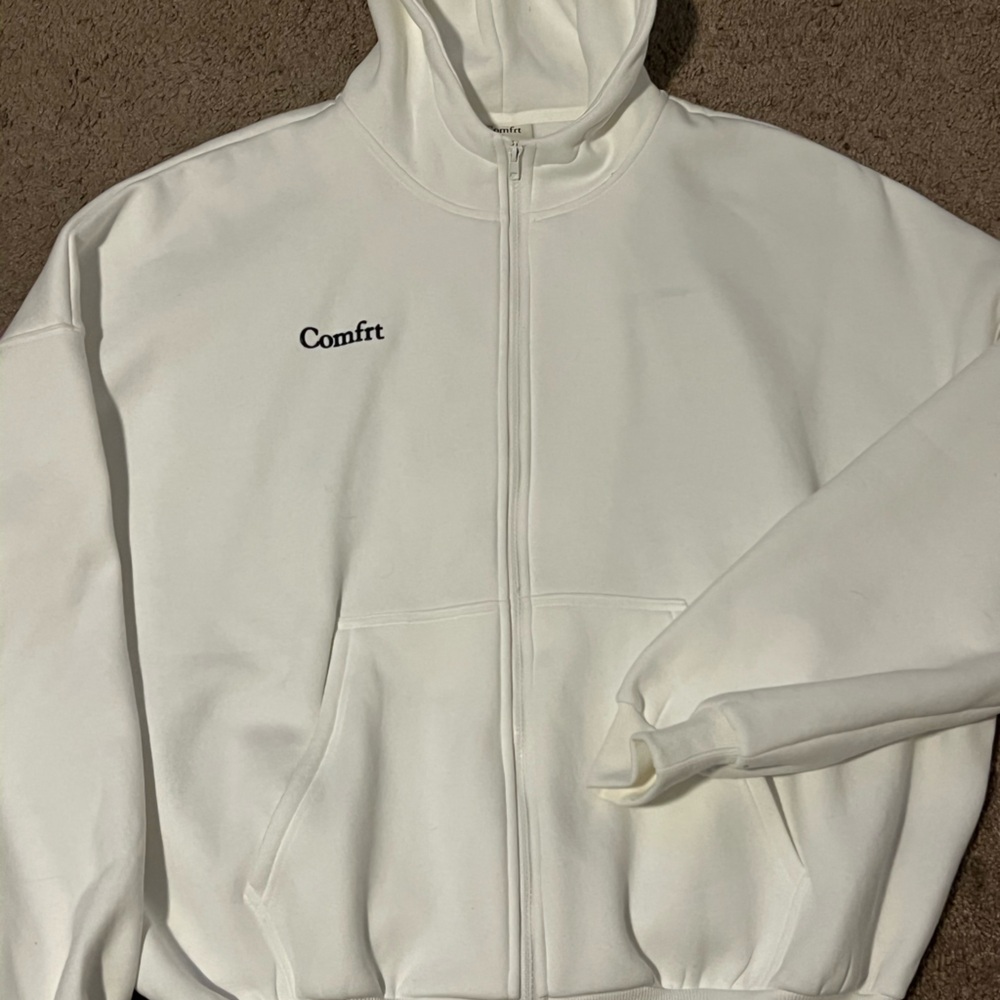 Comfrt Women's White Jacket